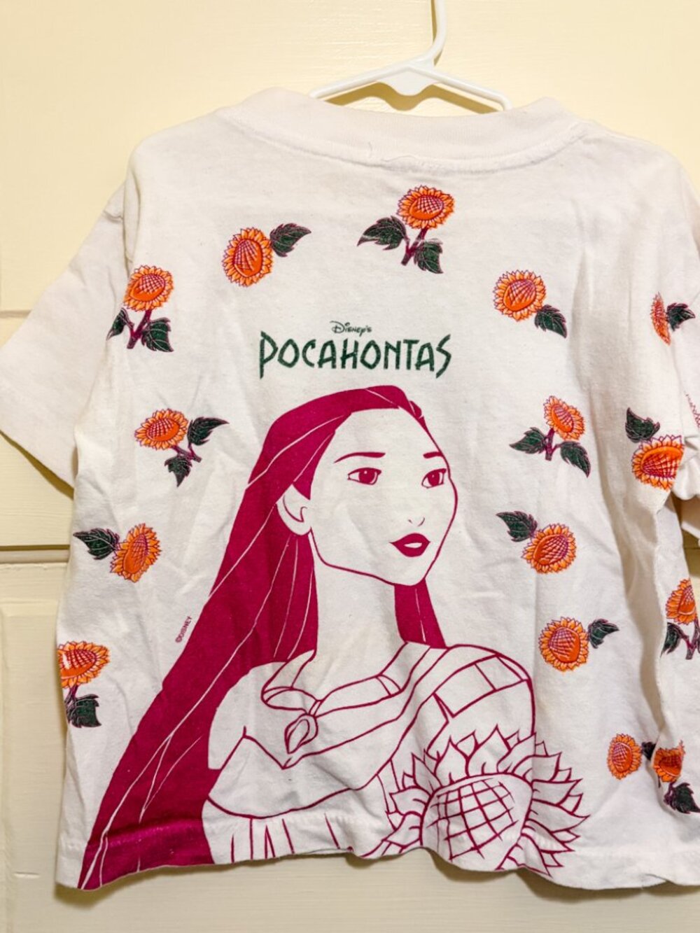 Vintage 90s Pocahontas T-Shirt - Picture 2 of 4